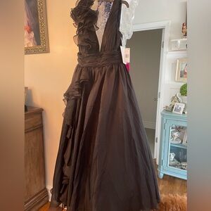 Mac Duggal size 12 black ruched and ruffle dress